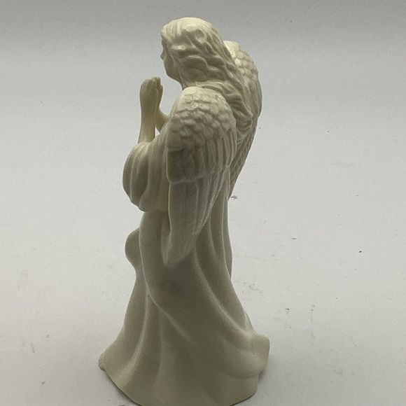 Lenox Praying Angel Figurine - Picture 6 of 11
